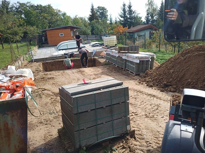 Zednické, obkladačské, bourací a výkopové práce